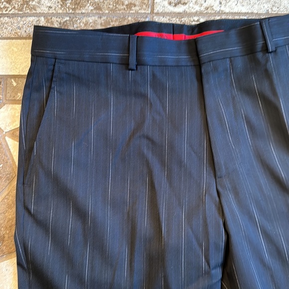 Men’s Suit Hugo by Hugo Boss Black with White Striping Detail - Picture 11 of 13